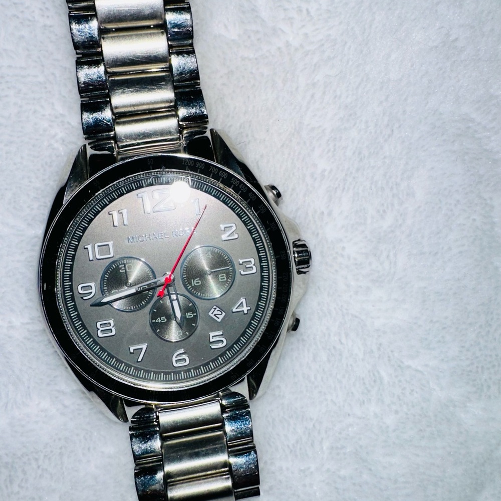 Michael Kors Silver Chronograph Watch - Picture 5 of 6